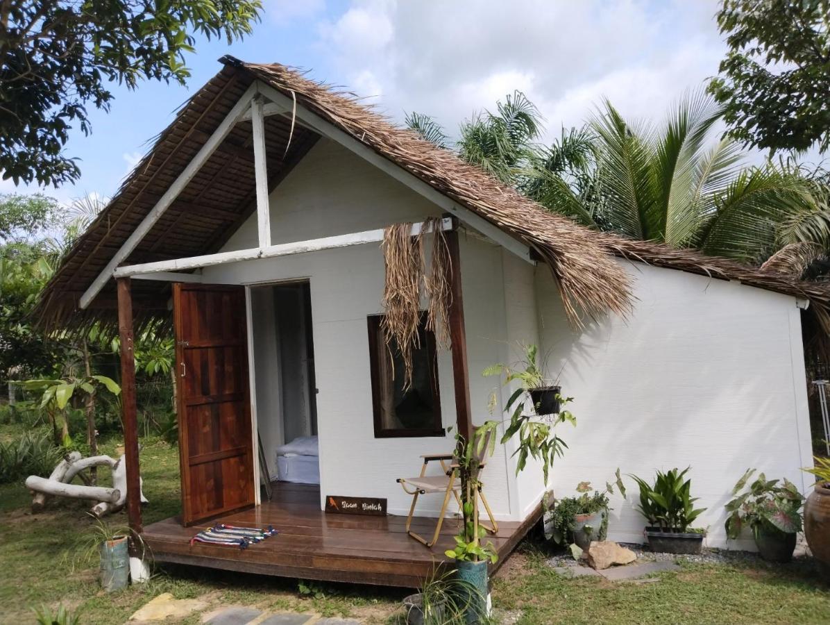 Baan Farang Homestay Phra Saeng Ban Nam Dam Exterior foto